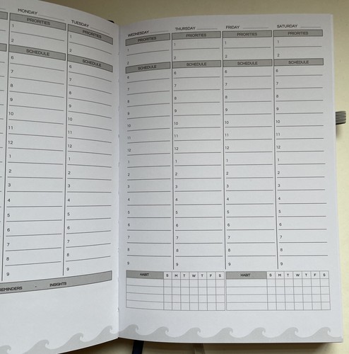 Live Whale Undated Weekly Planner, 12 Month Full Focus Weekly NEW Never Used - Picture 2 of 9