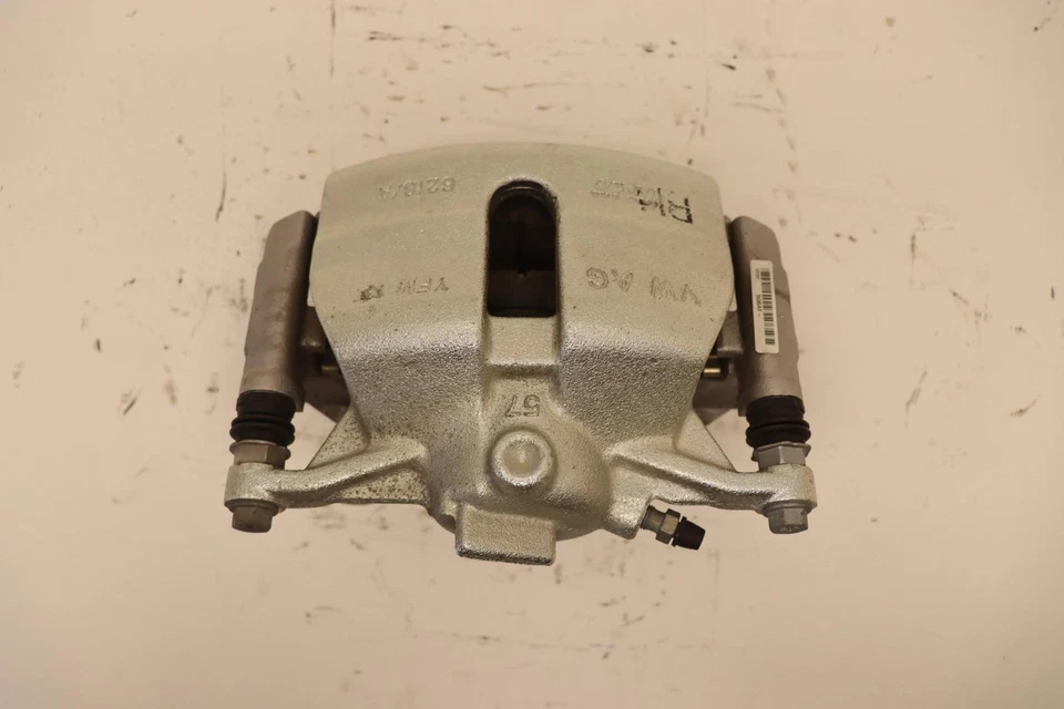 PINZA DE FRENO LADO PASAJERO DELANTERO DERECHO VOLKSWAGEN VW PASSAT 2021-2022 OEM Foto 2 de 4
