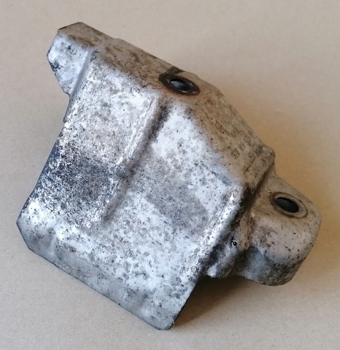 VW Audi Seat Skoda Hitzeschild Abgaskrümmer Hitzeblech Abdeckung 028129969B