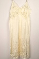 Vanity Fair Womens Slip Size Small - 34 Ivory Lace Bodice Adjustable Luxe VTG