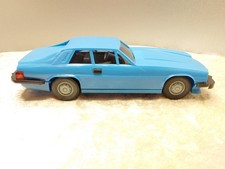 PKW Jaguar XJ-S unbespielt Anker DDR Spielzeugauto 19 cm Schwungrad LGB 