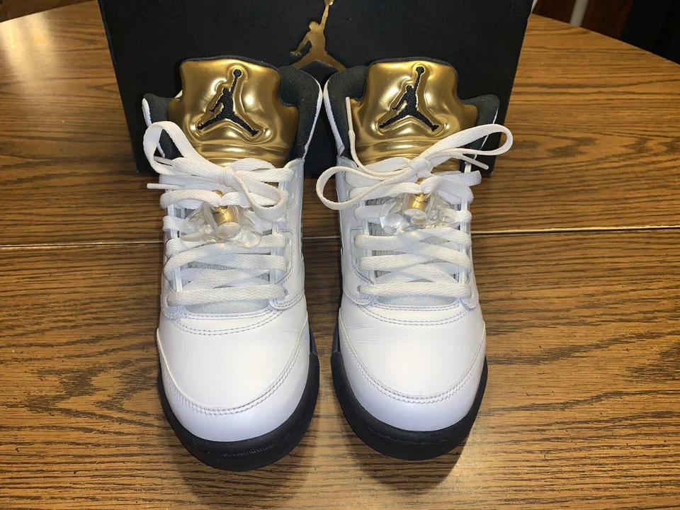Air Jordan 5 V Retro BG Olympic Talla 5.5Y 440888-133 Blanco/Negro/Dorado Metálico  Foto 4 de 4