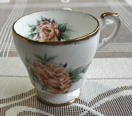 PARAGON TEA CUP & SAUCER DANY ROBIN PEACH ROSES 1963+ VINTAGE - Picture 4 of 11