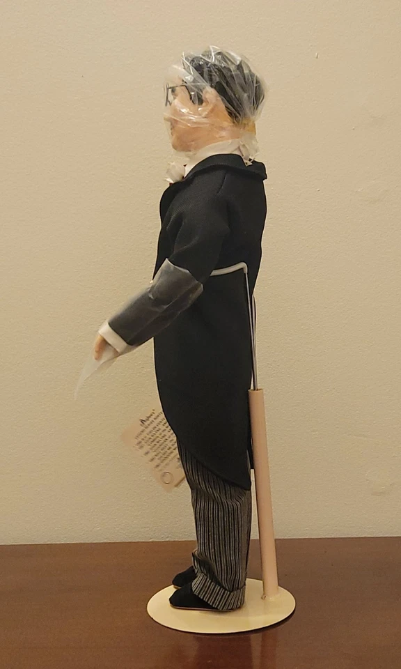 GROUCHO MARX  Vintage 17" Doll By Effanbee's Legend Series (1983) W/ Tag RARE! - Image 2 of 4