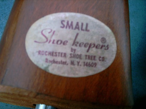ROCHESTER SHOE TREES 11" SOLID CHERRY WOOD SIZED SMALL - Picture 3 of 5