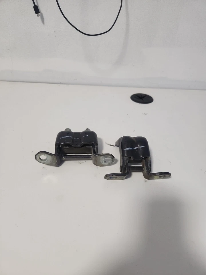 2013-2019 NISSAN SENTRA REAR LEFT SIDE DOOR HINGE LOWER & UPPER PAIR OEM - Image 2 of 2