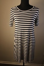 LOFT Women Striped style Knee lenght 1/2 sleeve Dress Size S Petite scoop neck