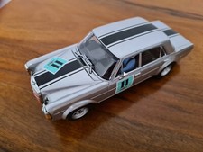 Mercedes 300 SEL 6,3 AMG in argento per Carrera universale 132 con luce