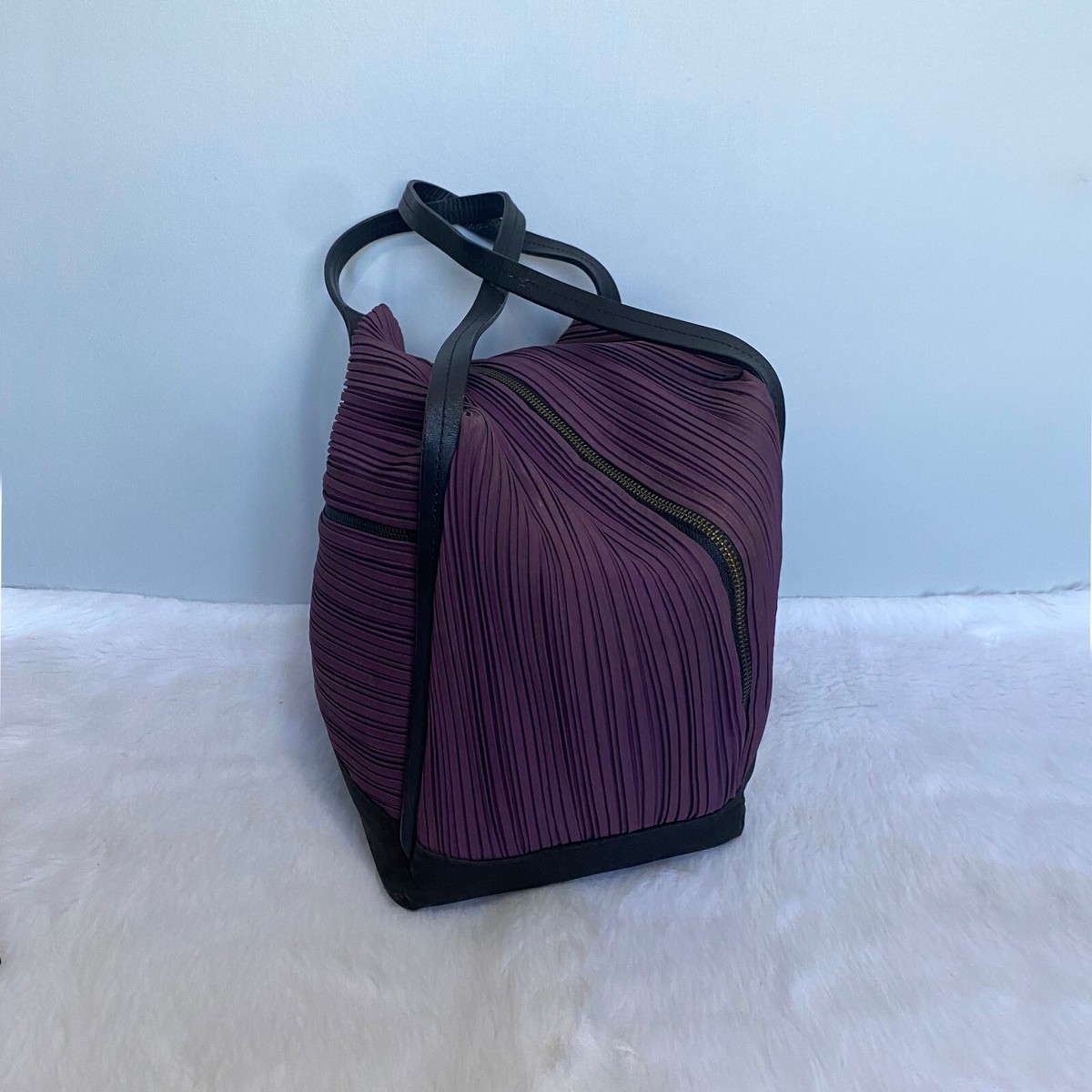 美品 ISSEY MIYAKE PLEATS PLEASE ハンドバッグ Pleats Please Issey Miyake ドローストリング ハンドバッグ