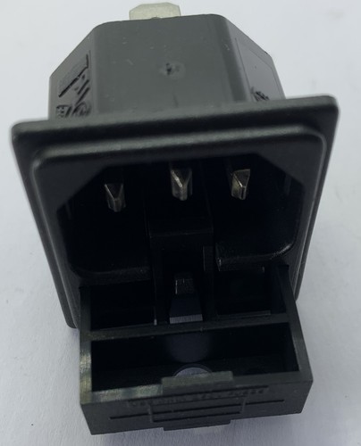 1 X C14 IEC Fused Inlet Socket Connector Chassis Panel Mount Uk Seller Free P+P - Picture 10 of 11