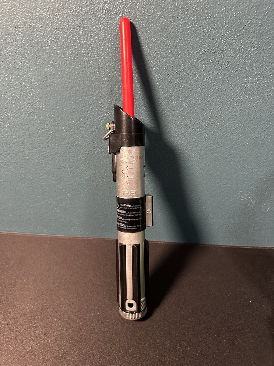 Vintage 2015 Hasbro Star Wars Red Retractable Lightsaber B2915 C