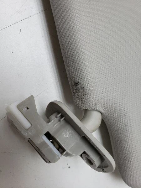 Mazda 2014 parasol derecho para 3 pasajeros con iluminación GJS169270C75 Foto 3 de 4