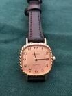 SUPERB VINTAGE LADIES ZENITH WRIST WATCH QUARTZ CHAMPAGNE DIAL GOLD FLUTED BEZEL