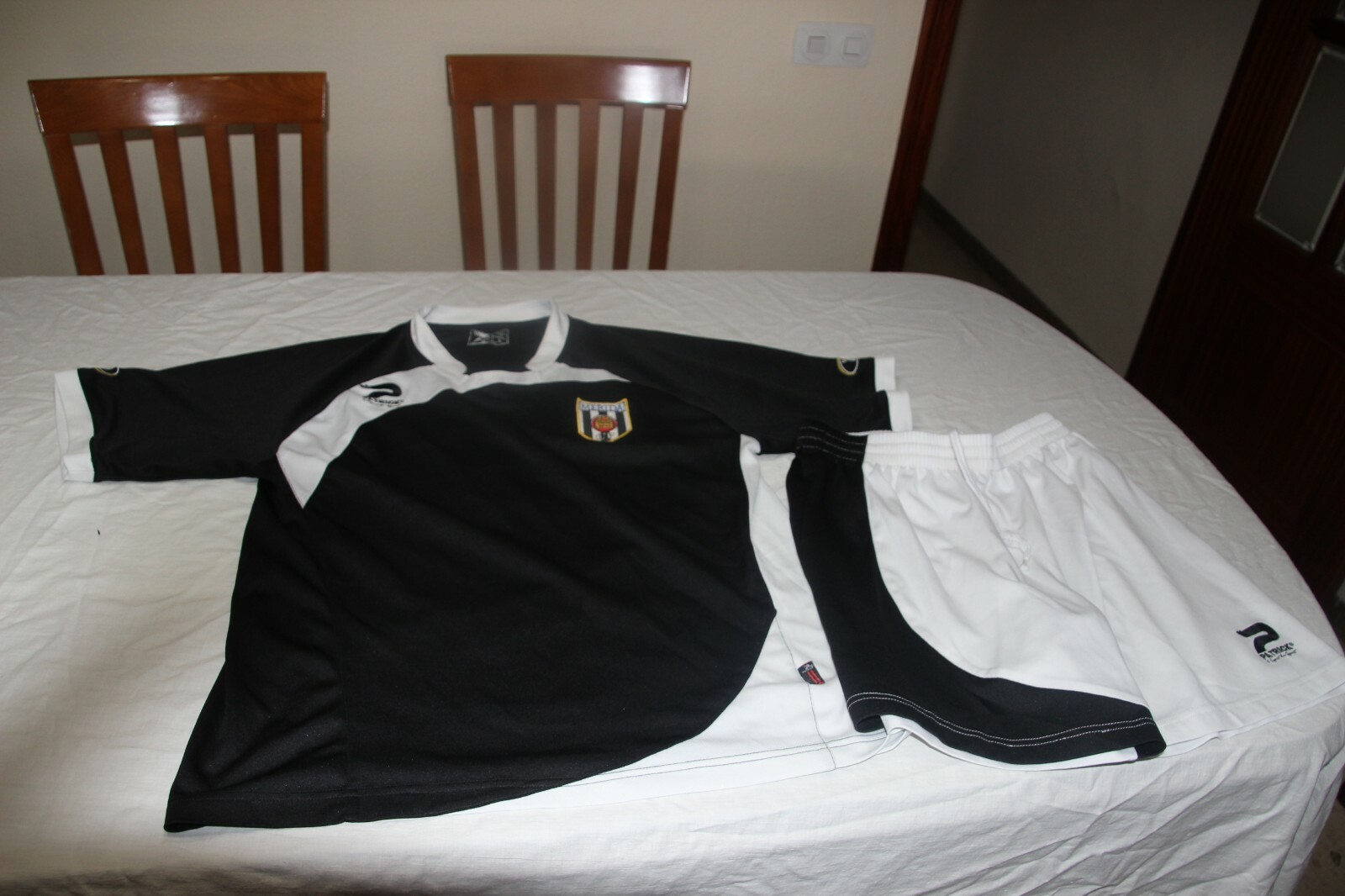 CONJUNTO FUTBOL VINTAGE MERIDA C.F MARCA PATRICK TALLA L DETRAS Nº 3