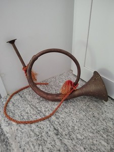 VTG Copper/ Brass Fox Huntsman French Horn Round CHRISTMAS Cabin Wall Hanger