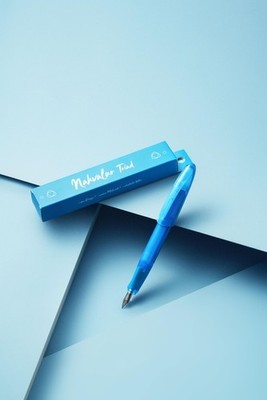 Triad Fountain Pen Smooth Writing SnapFit Cap Daily Use Blue Medium Nib Ink