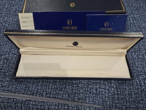 Vintage CONCORD Navy Watch Box - Picture 4 of 18