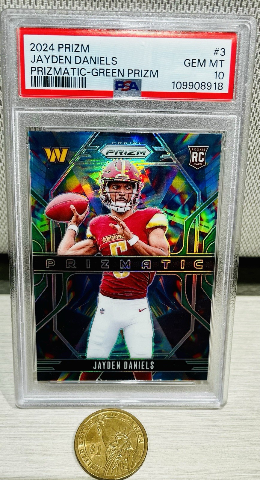 2024 Panini Prizm - Prizmatic Jayden Daniels #3 Green Prizm (RC) PSA 10