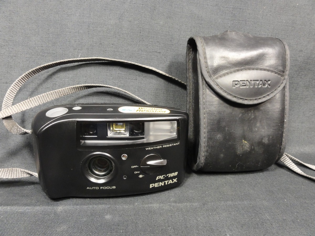 PENTAX PC-700 AF WR POINT SHOOT FILM CAMERA 35mm TESTED WORKING CASE