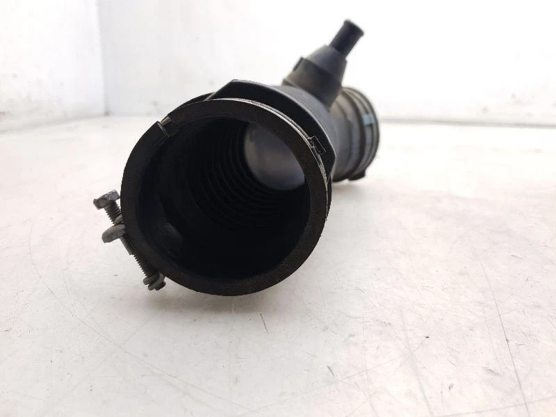 Toyota Corolla 2011 1,8 L 4 cilindros filtro de aire tubo resonador montaje Foto 4 de 4