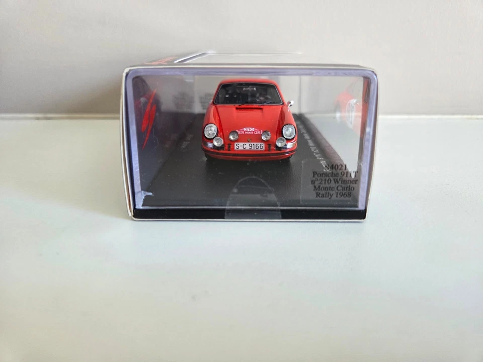 Spark 1/43 Porsche 911T Elford/Stone - Winner Rally Montecarlo 1968 - S4021 - Immagine 2 di 4