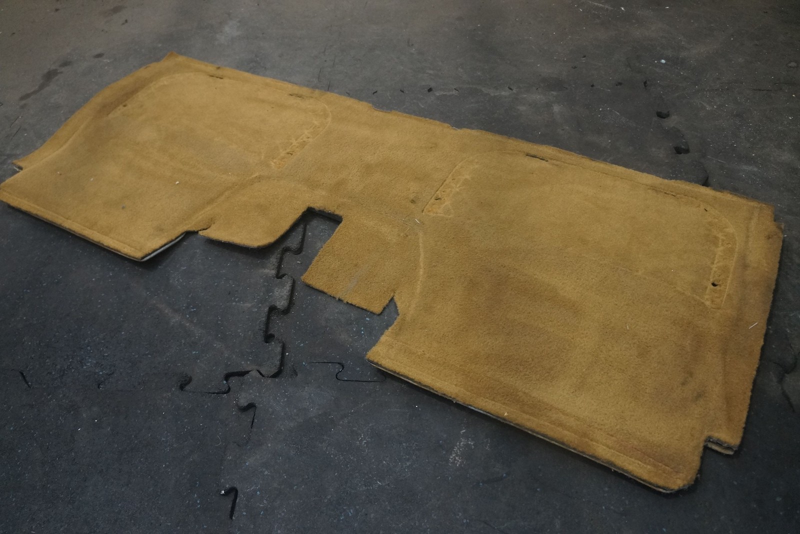 Rear Back Interior Carpet Trim Panel Beige 65788800 OEM Ferrari 360 Spider 2005