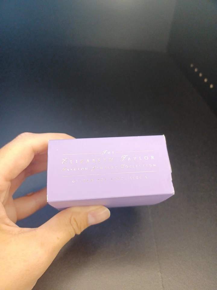 Anillo de ángel Elizabeth Taylor Avon edad dorada Foto 2 de 2