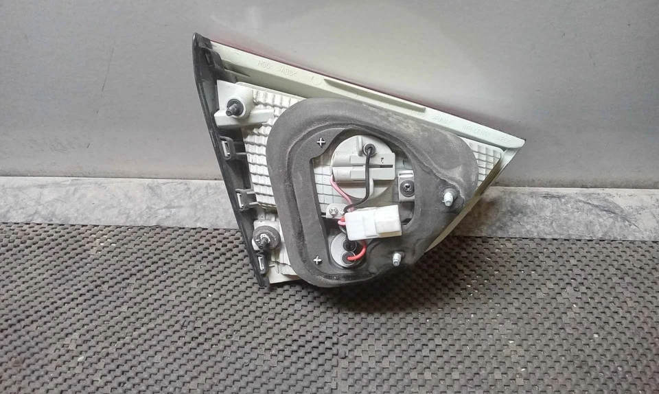 Tail Light Assembly HYUNDAI TUCSON Right 10 11 12 13 14 15 - Изображение 2 из 2