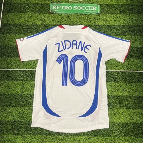 Zinedine Zidane 2006 France Away Retro Jersey - Picture 8 of 13