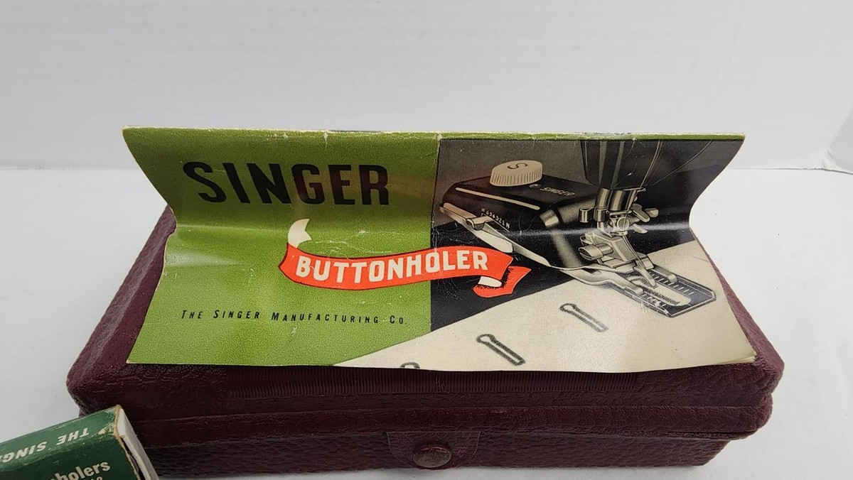 AAA - Aguero1010 Vintage Singer Buttonholer #160743 w/ Case, Instructions