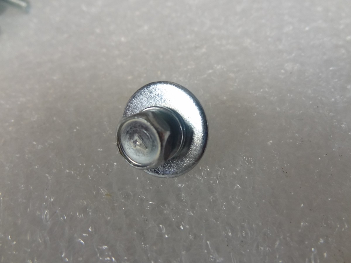 Kawasaki NOS NEW 92001-1763 Bolt 6x16 KE KM KX KZ KDX KLT KMX KXT