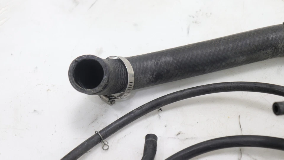 Kawasaki Ninja ZX10R 2013 cables y mangueras Foto 2 de 4