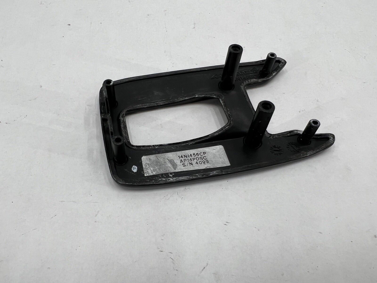OEM MCLAREN 720S RH RIGHT PASSENGER DOOR WINDOW SWITCH CARBON TRIM 14N1456CP