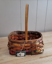 Garden Isle MULTI COLORED WICKER BASKET 10"x6.25.x8" Craft Home Decor NOS
