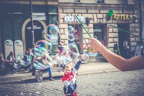 Bubble Brothers Bubble Wand Giant Bubble Wands for Kids + soap bubble solution - Picture 9 of 18
