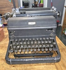 Vintage World War II ERA Royal Typewriter Please See Description For All Details thumbnail