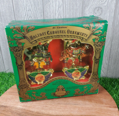 ★★ミスタークリスマス カルーセル オリジナルボックス付き Mr Christmas Deluxe Christmas Carousel Table Decor