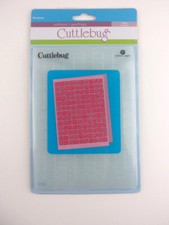 Dominos - CUTTLEBUG EMBOSSING FOLDER CB Emboss 5x7 - 2000206