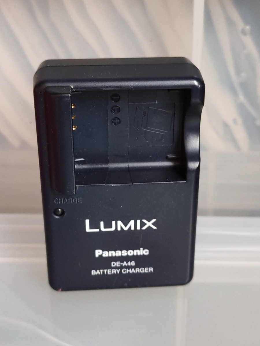 Genuine Original Panasonic LUMIX charger DE-A46 DMC-TZ5 DMC-TZ4 DMC-TZ3  DMC-TZ2