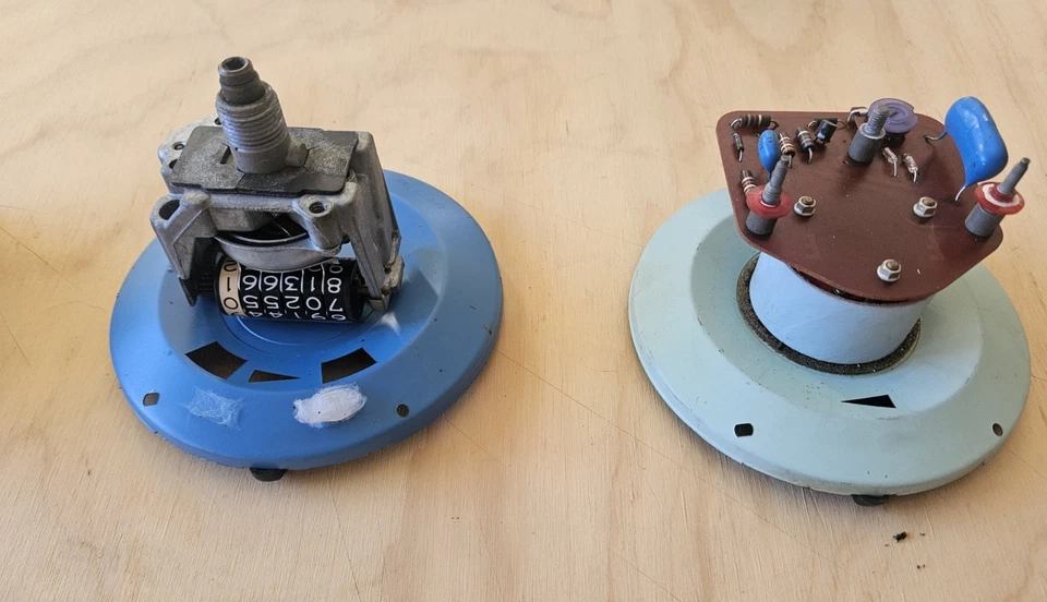 1967 CAMARO SPEEDOMETER CLUSTER WITH TACHOMETER 5000 RPM RED LINE 7000 PARTS  - Image 4 of 4