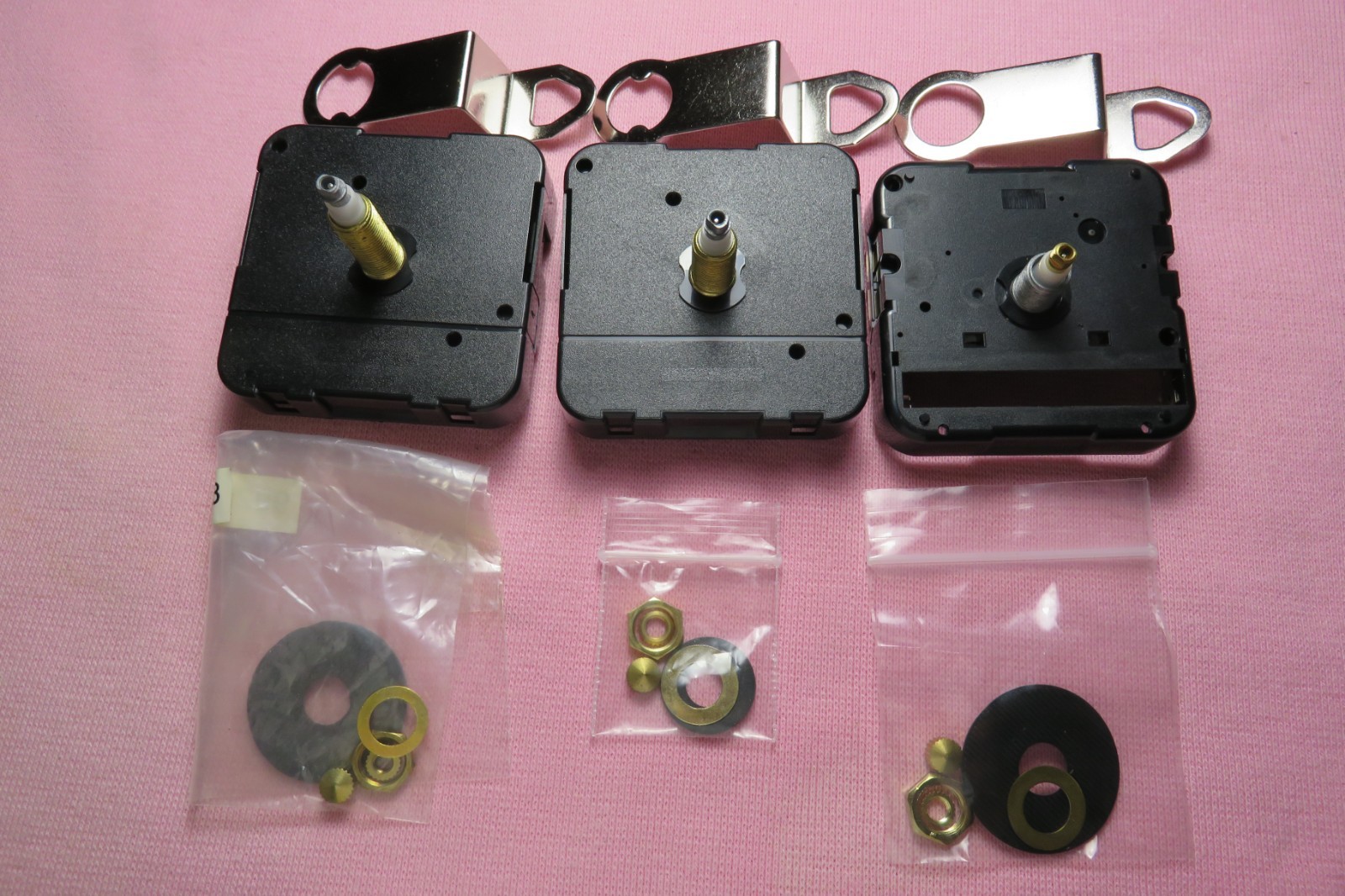 3 QUARTZ HI TORQUE 1 PENDULUM MOVEMENT