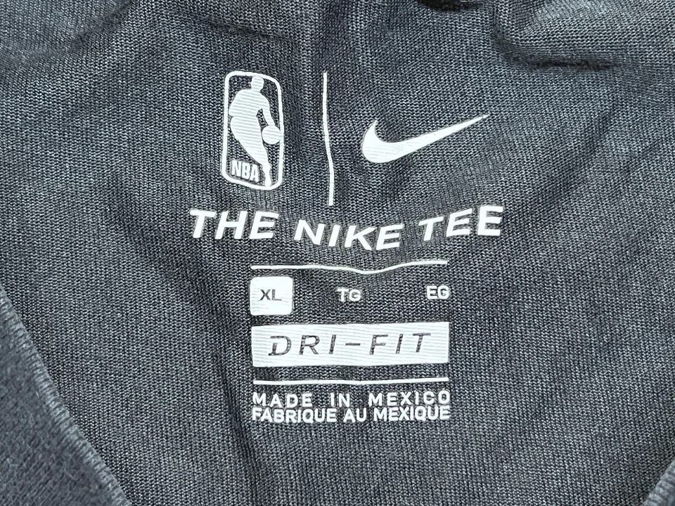 Brooklyn Nets Men’s Black NBA Basketball Nike T-Shirt - XL - Image 3 of 3