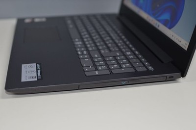 Lenovo ideapad 330-15AST MD Ryzen 3 3200U/SSD256GB/8GB Win11 From
