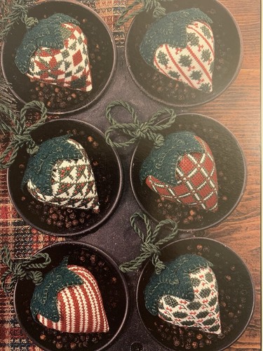 The Prairie Schooler Christmas Strawberries Cross Stitch Leaflet Book #101 - Picture 2 of 3