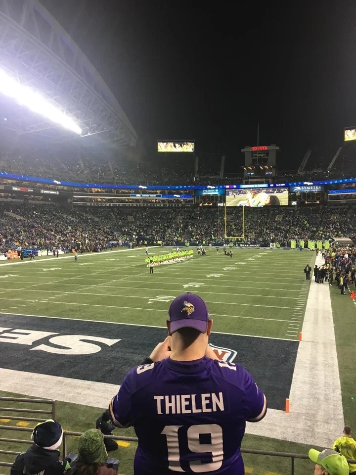 3 - Tickets Seattle SEAHAWKS VS Indianapolis Colts 12/14 Sec 145 Lower Level !!! - Image 3 of 4