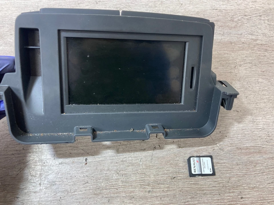 2011 RENAULT MEGANE TOM TOM SAT NAV DISPLAY SCREEN WITH SD MAP CARD 259209024R - Image 2 of 4