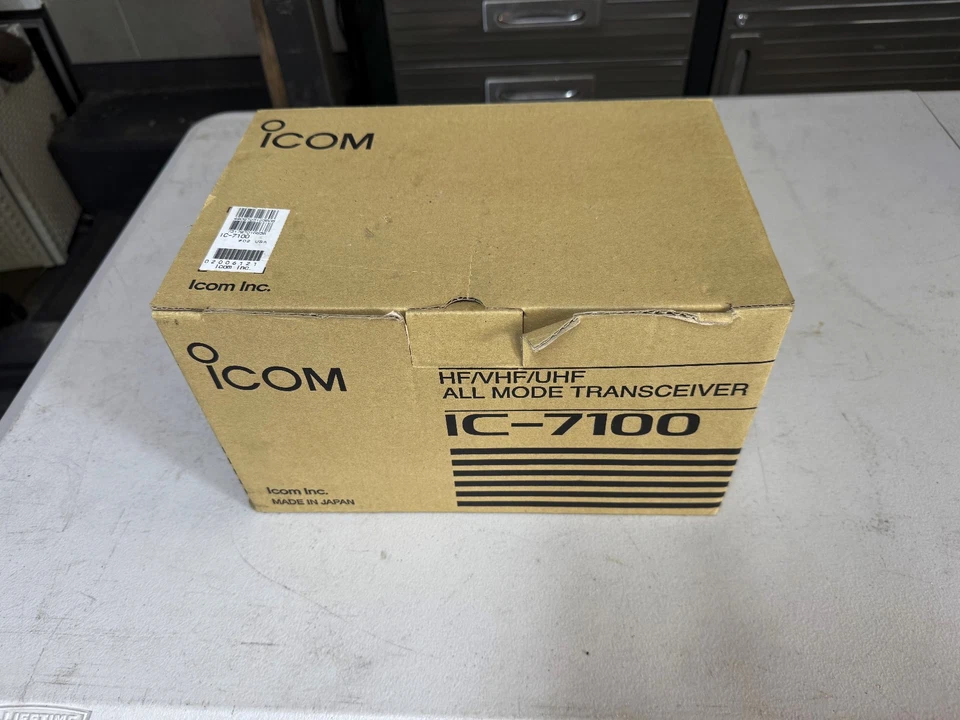 Icom IC-7100 100W Transceiver HF+50MHz + 144MHz + 430MHz HAM, AMATEUR RADIO - image 4 of 4