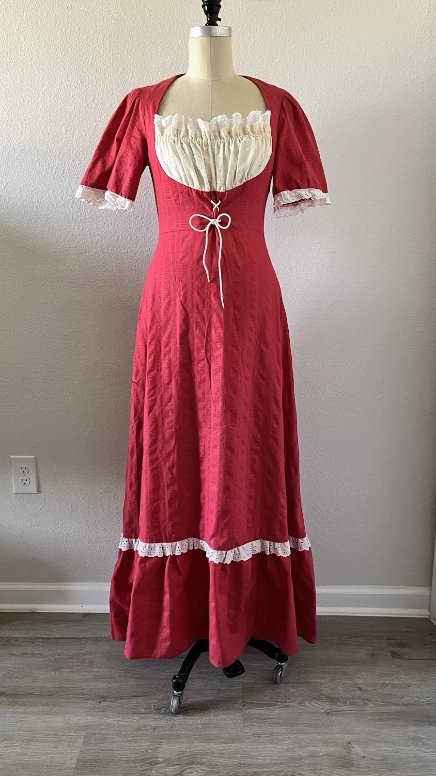 Vtg 70s Milkmaid Maxi Dress Red Eyelet Lace Corset Peasant Boho Cottagecore 10