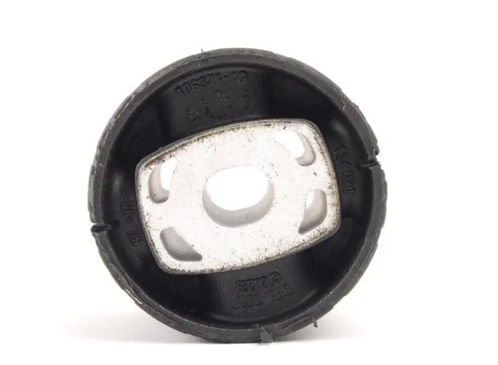 BMW X3 E83 Hintere Differentialträgerbuchse 33176770866 6770866  