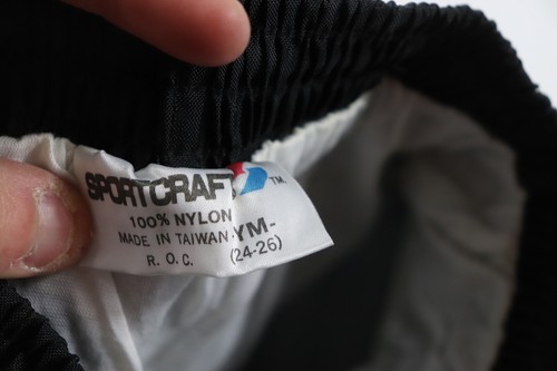 NOS Vintage 90s Boys Size Medium Blank Lined Nylon Running Soccer Shorts Black - Picture 6 of 6